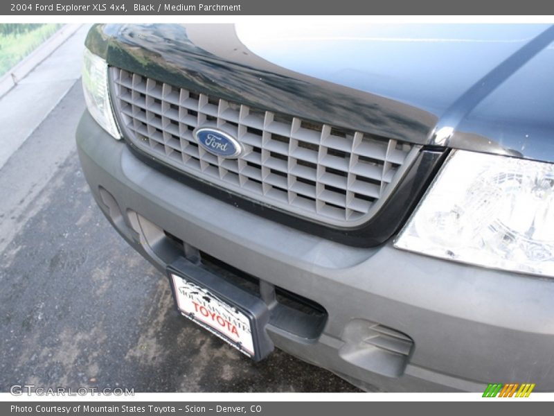 Black / Medium Parchment 2004 Ford Explorer XLS 4x4