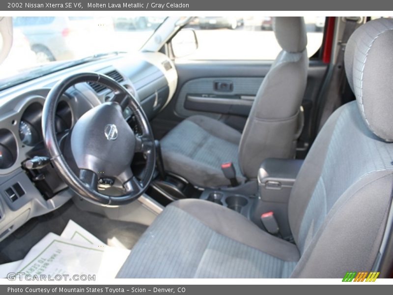 Molten Lava Metallic / Gray Celadon 2002 Nissan Xterra SE V6