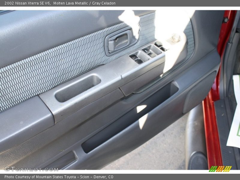 Molten Lava Metallic / Gray Celadon 2002 Nissan Xterra SE V6