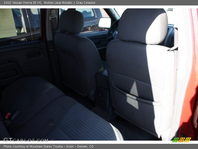 Molten Lava Metallic / Gray Celadon 2002 Nissan Xterra SE V6