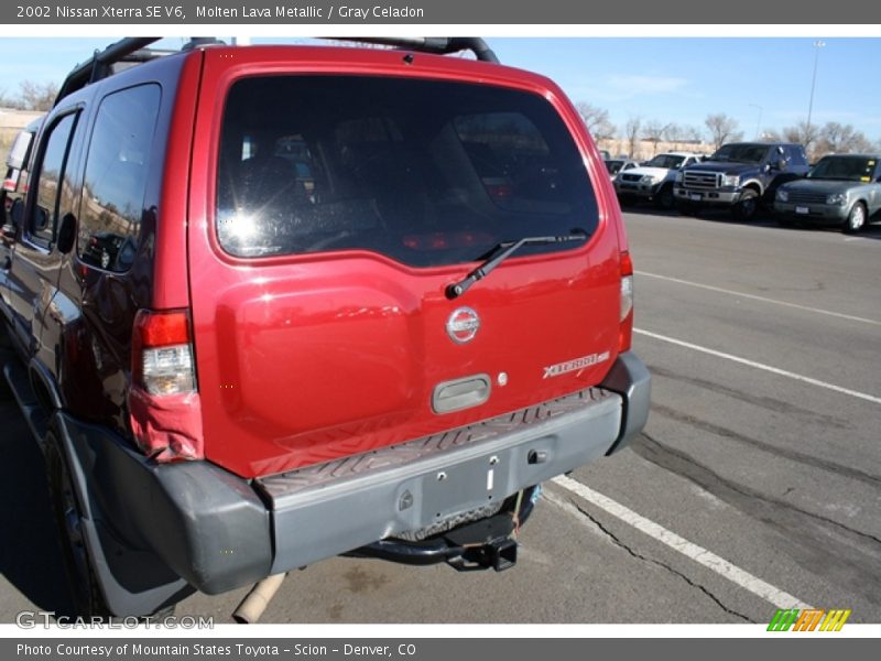 Molten Lava Metallic / Gray Celadon 2002 Nissan Xterra SE V6