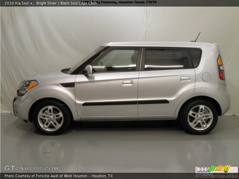 Bright Silver / Black Soul Logo Cloth 2010 Kia Soul +