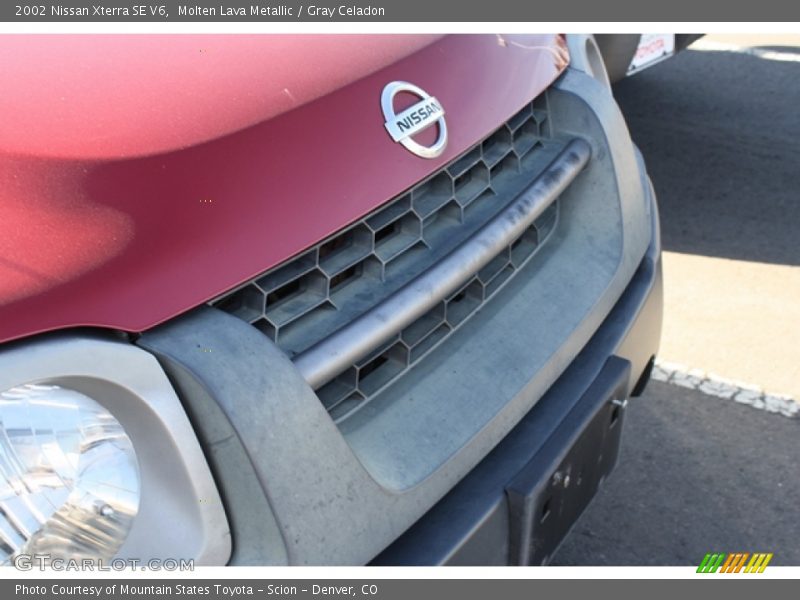 Molten Lava Metallic / Gray Celadon 2002 Nissan Xterra SE V6