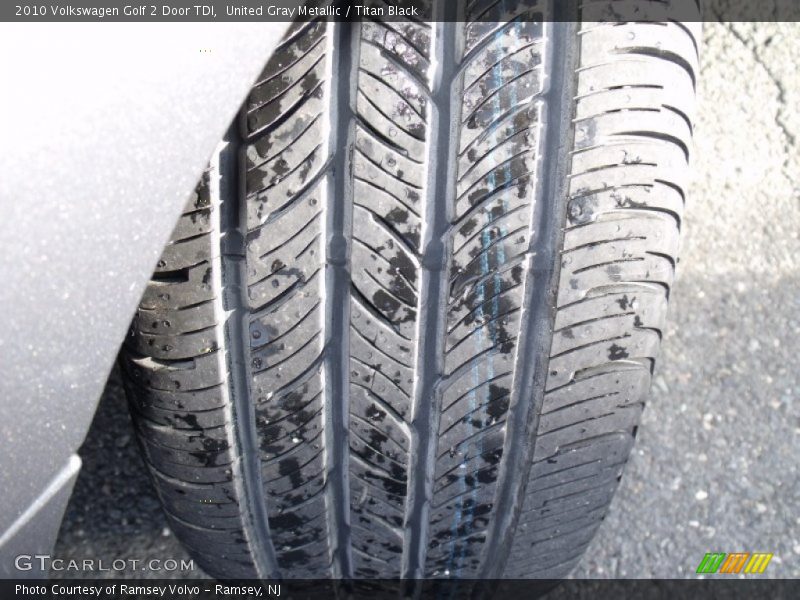 United Gray Metallic / Titan Black 2010 Volkswagen Golf 2 Door TDI