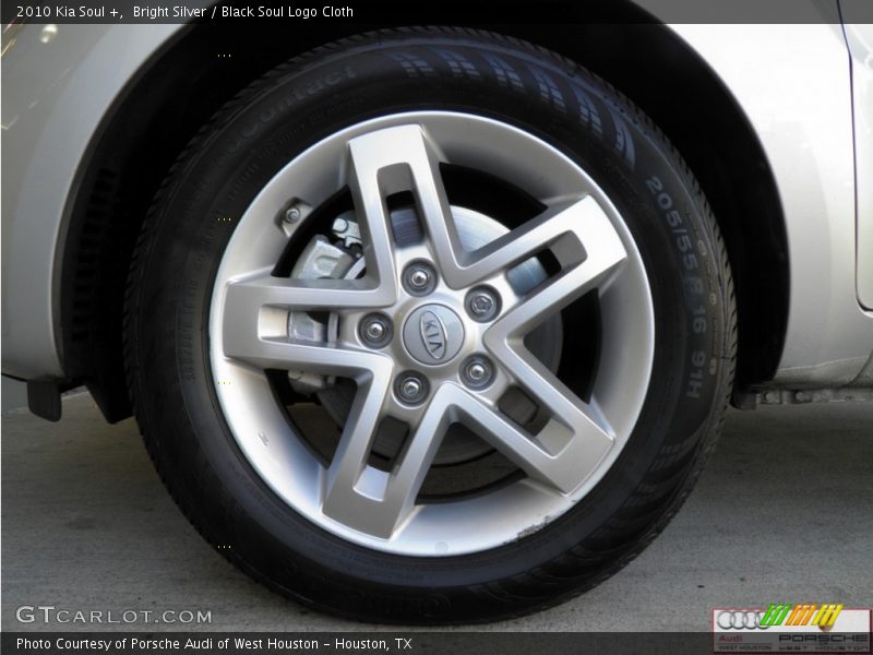 Bright Silver / Black Soul Logo Cloth 2010 Kia Soul +