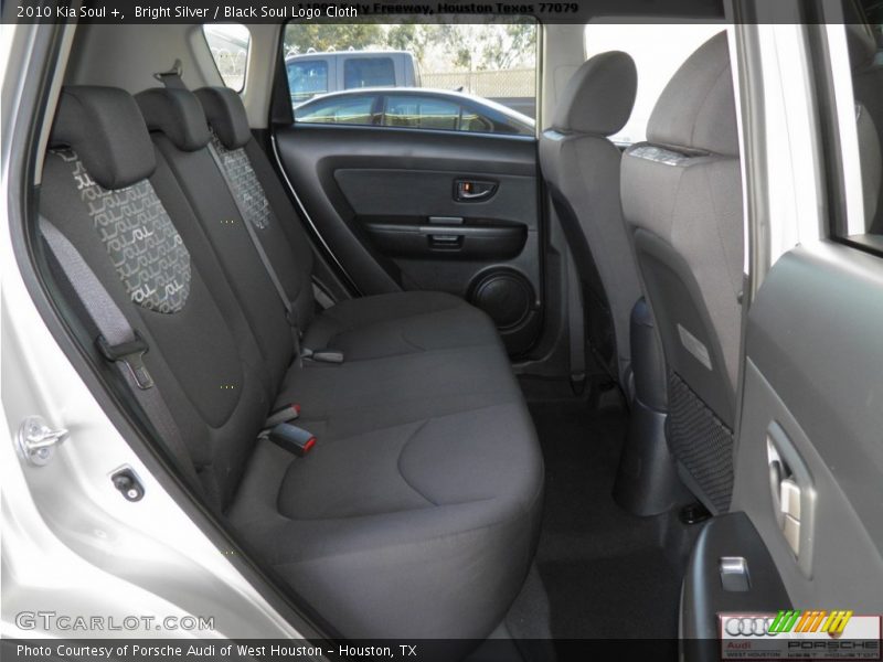 Bright Silver / Black Soul Logo Cloth 2010 Kia Soul +