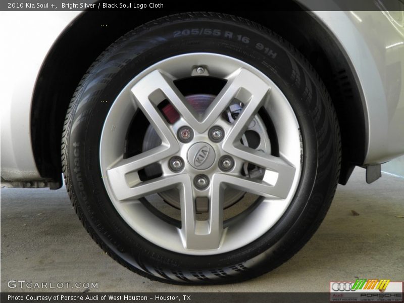 Bright Silver / Black Soul Logo Cloth 2010 Kia Soul +