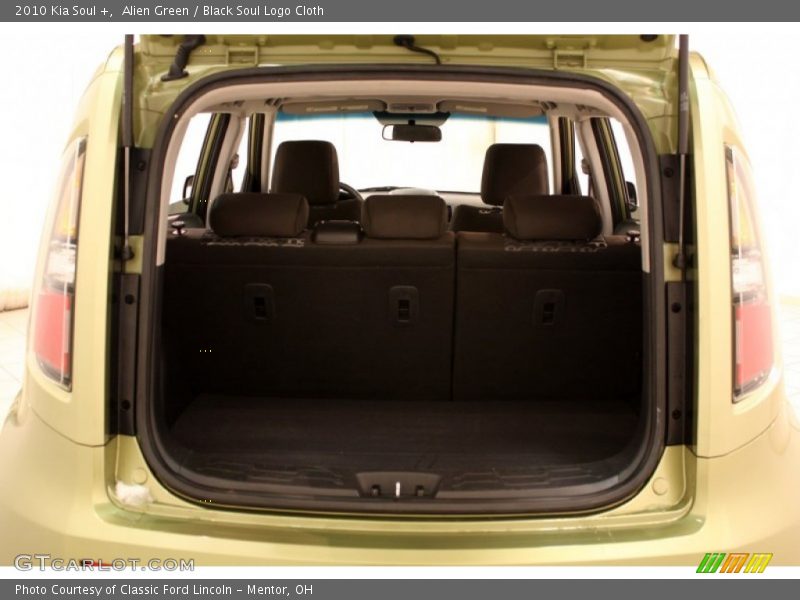 Alien Green / Black Soul Logo Cloth 2010 Kia Soul +