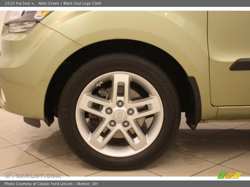 Alien Green / Black Soul Logo Cloth 2010 Kia Soul +