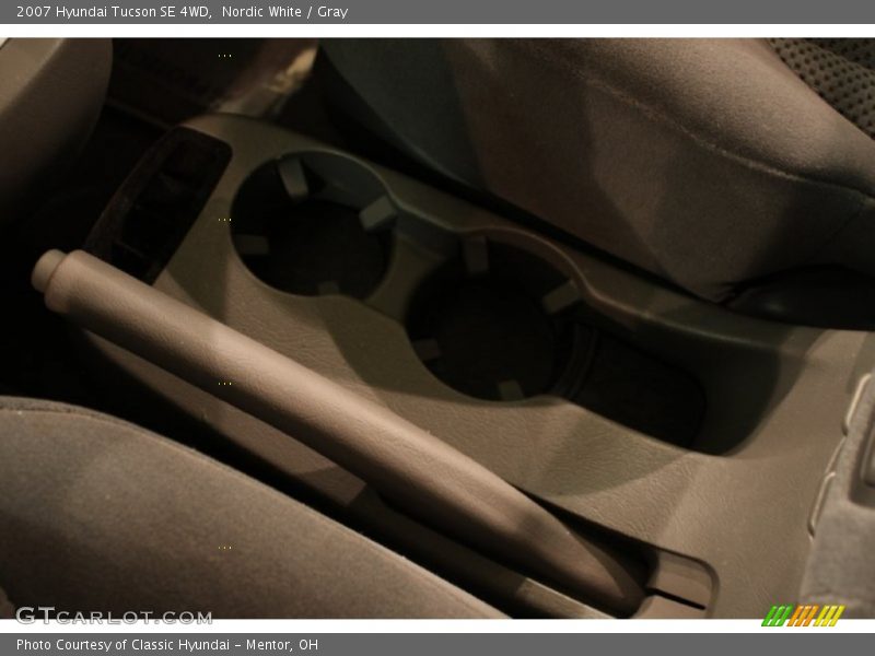 Nordic White / Gray 2007 Hyundai Tucson SE 4WD