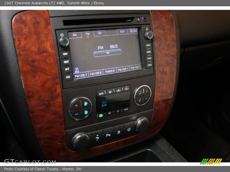 Summit White / Ebony 2007 Chevrolet Avalanche LTZ 4WD