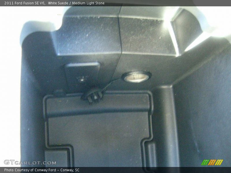 White Suede / Medium Light Stone 2011 Ford Fusion SE V6