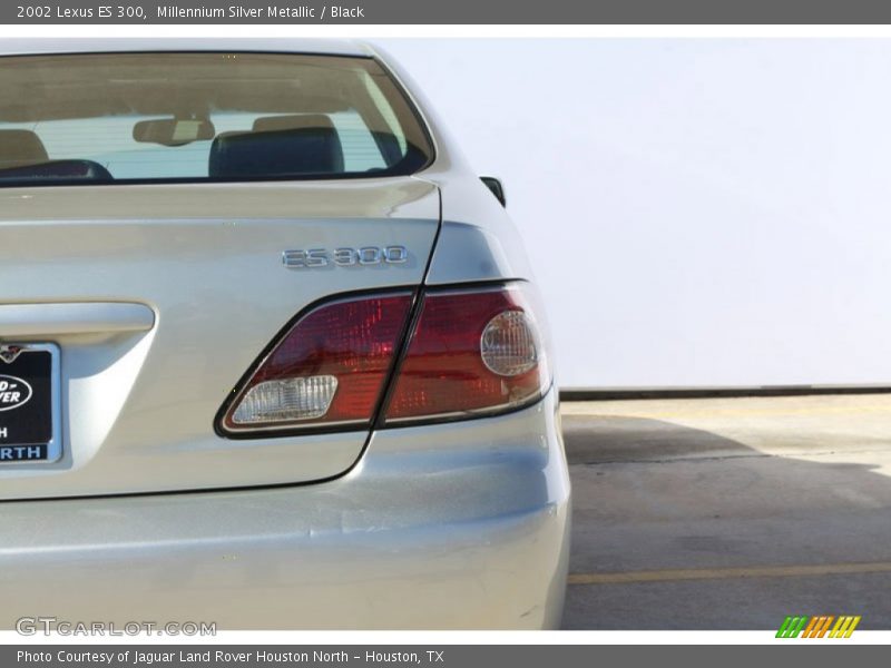 Millennium Silver Metallic / Black 2002 Lexus ES 300