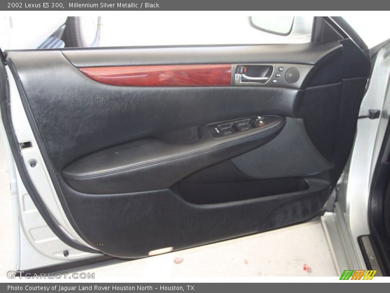 Millennium Silver Metallic / Black 2002 Lexus ES 300