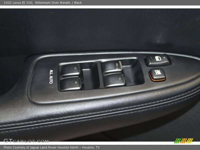 Millennium Silver Metallic / Black 2002 Lexus ES 300