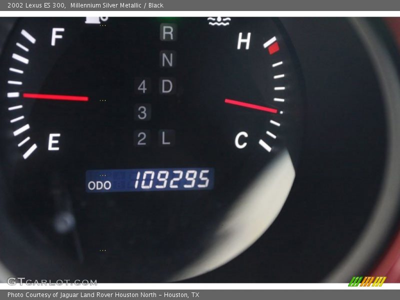 Millennium Silver Metallic / Black 2002 Lexus ES 300