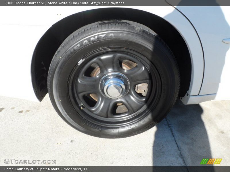 Stone White / Dark Slate Gray/Light Graystone 2006 Dodge Charger SE