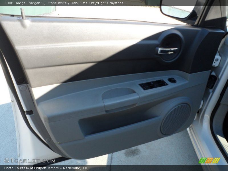 Stone White / Dark Slate Gray/Light Graystone 2006 Dodge Charger SE