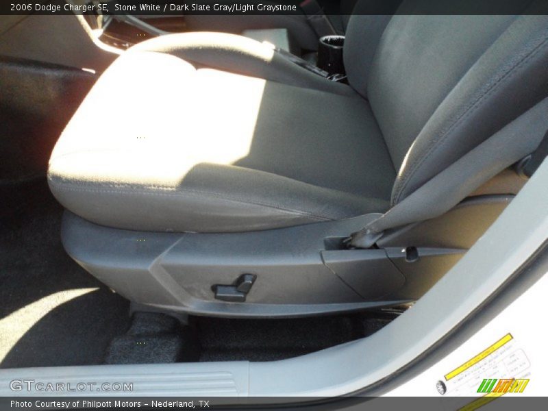 Stone White / Dark Slate Gray/Light Graystone 2006 Dodge Charger SE