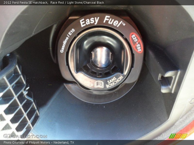 Race Red / Light Stone/Charcoal Black 2012 Ford Fiesta SE Hatchback