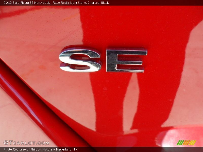  2012 Fiesta SE Hatchback Logo