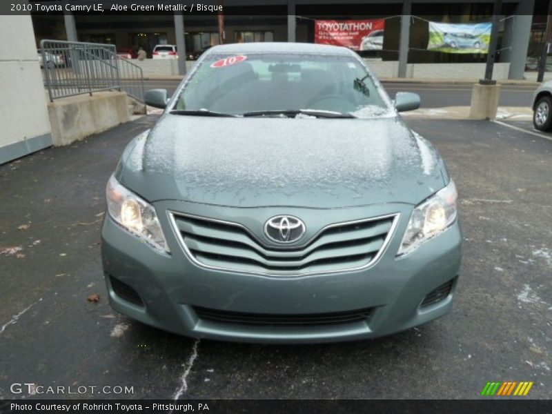Aloe Green Metallic / Bisque 2010 Toyota Camry LE