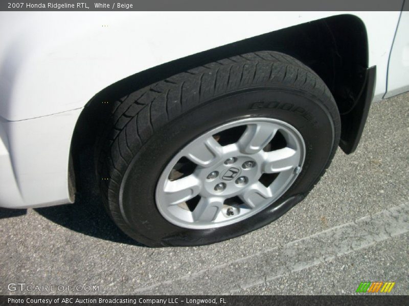 White / Beige 2007 Honda Ridgeline RTL