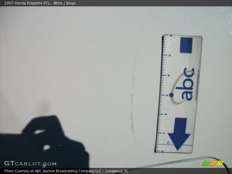 White / Beige 2007 Honda Ridgeline RTL