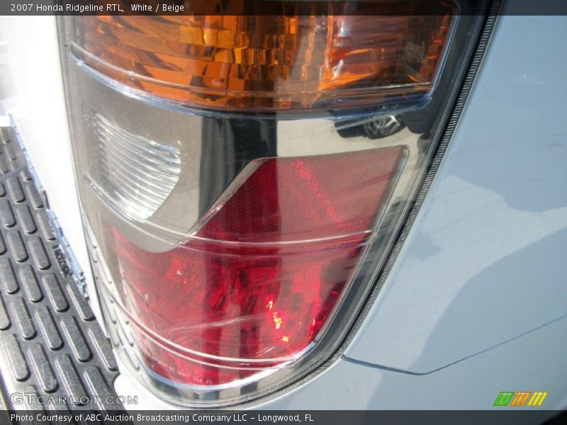White / Beige 2007 Honda Ridgeline RTL