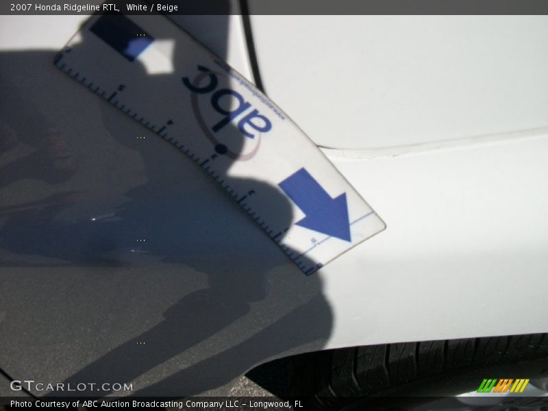 White / Beige 2007 Honda Ridgeline RTL