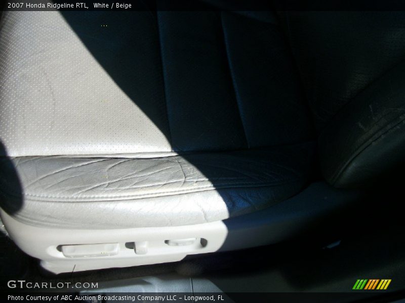 White / Beige 2007 Honda Ridgeline RTL