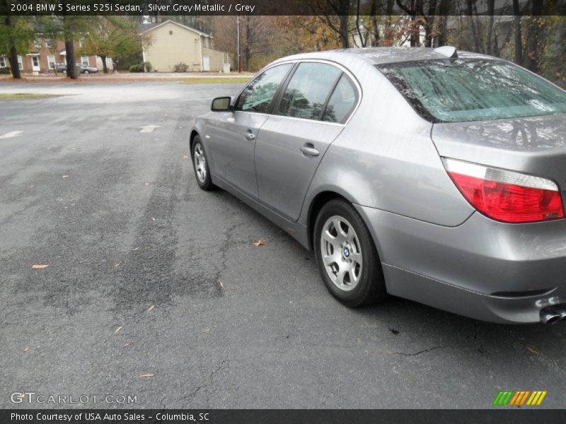 Silver Grey Metallic / Grey 2004 BMW 5 Series 525i Sedan