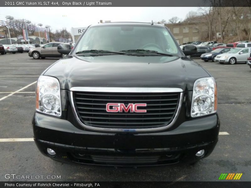 Onyx Black / Light Titanium 2011 GMC Yukon XL SLT 4x4
