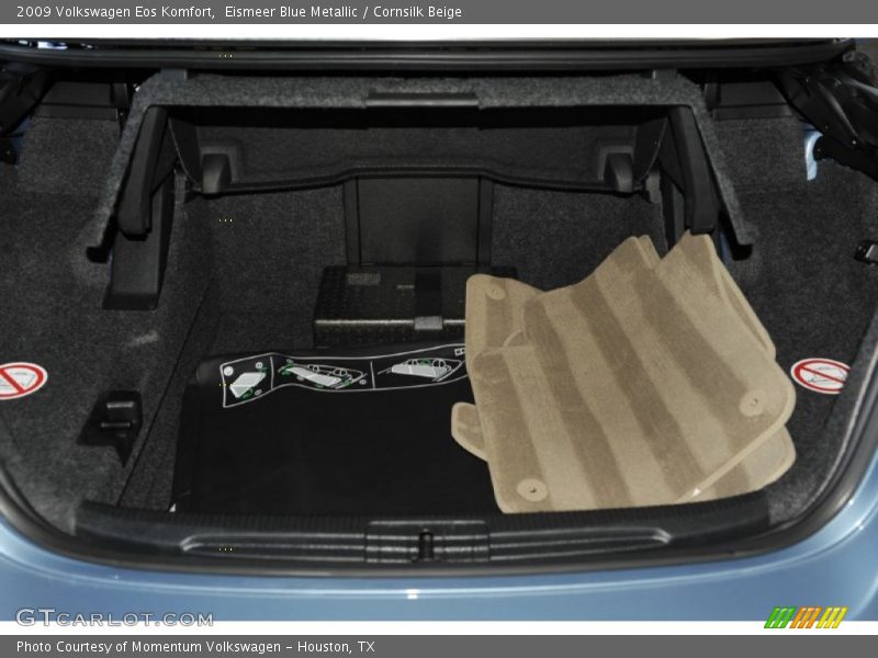 Eismeer Blue Metallic / Cornsilk Beige 2009 Volkswagen Eos Komfort