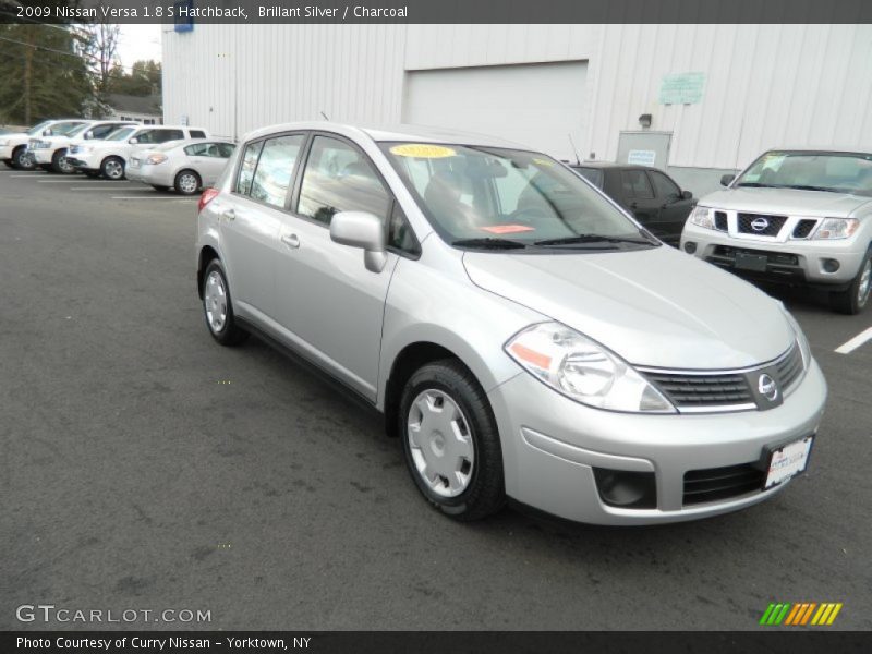 Brillant Silver / Charcoal 2009 Nissan Versa 1.8 S Hatchback