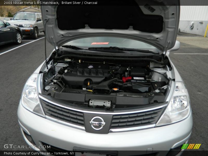 Brillant Silver / Charcoal 2009 Nissan Versa 1.8 S Hatchback
