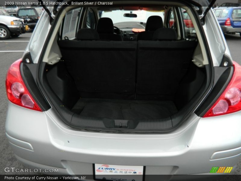 Brillant Silver / Charcoal 2009 Nissan Versa 1.8 S Hatchback