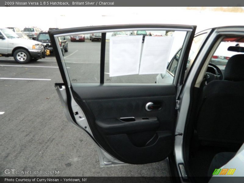 Brillant Silver / Charcoal 2009 Nissan Versa 1.8 S Hatchback