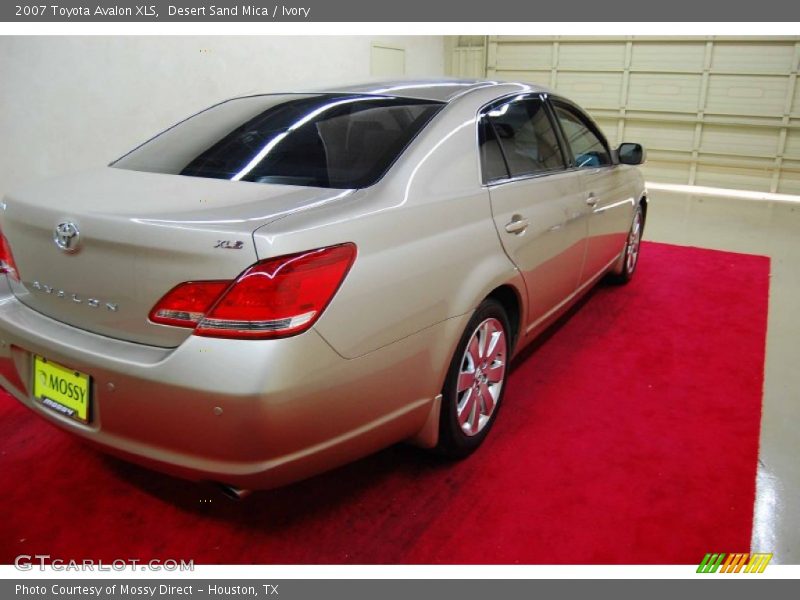 Desert Sand Mica / Ivory 2007 Toyota Avalon XLS