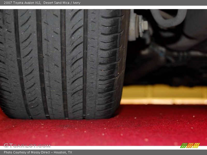 Desert Sand Mica / Ivory 2007 Toyota Avalon XLS