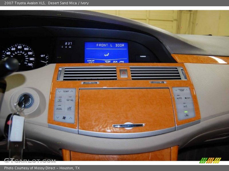 Desert Sand Mica / Ivory 2007 Toyota Avalon XLS