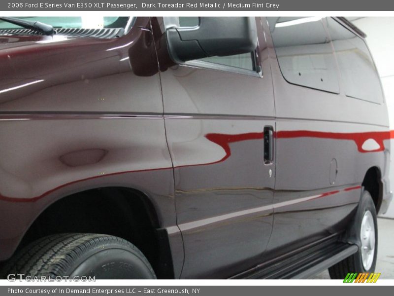 Dark Toreador Red Metallic / Medium Flint Grey 2006 Ford E Series Van E350 XLT Passenger