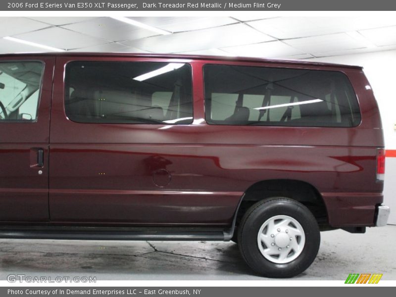 Dark Toreador Red Metallic / Medium Flint Grey 2006 Ford E Series Van E350 XLT Passenger