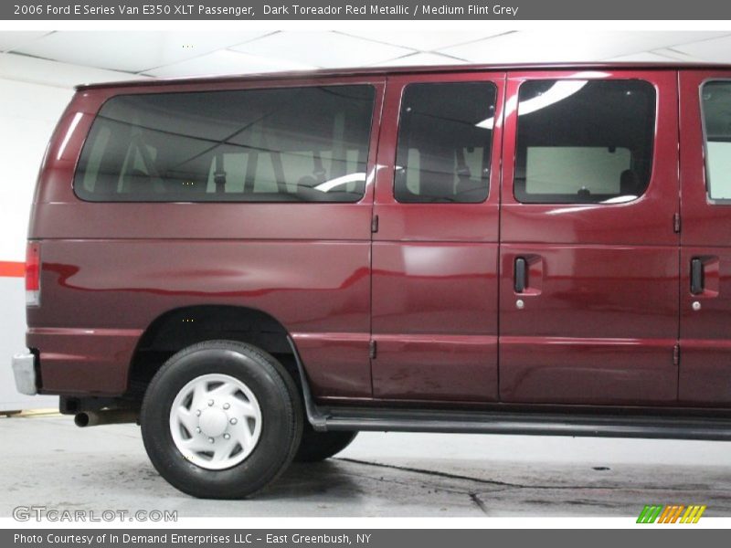 Dark Toreador Red Metallic / Medium Flint Grey 2006 Ford E Series Van E350 XLT Passenger