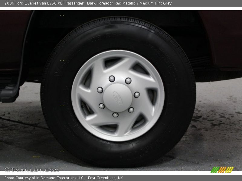  2006 E Series Van E350 XLT Passenger Wheel