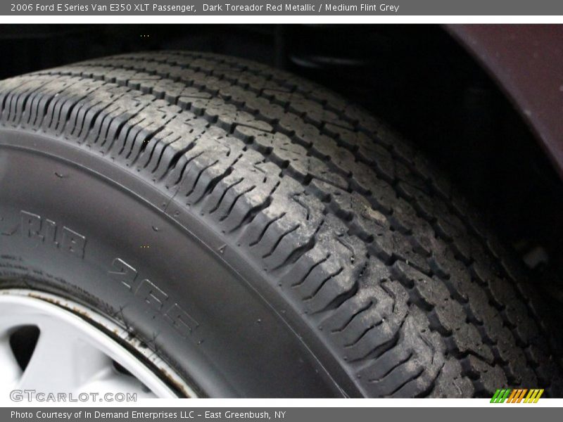 Dark Toreador Red Metallic / Medium Flint Grey 2006 Ford E Series Van E350 XLT Passenger