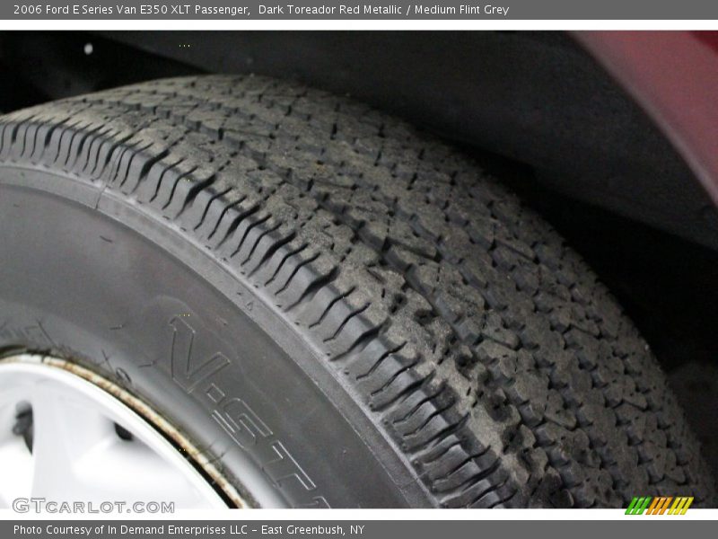 Dark Toreador Red Metallic / Medium Flint Grey 2006 Ford E Series Van E350 XLT Passenger