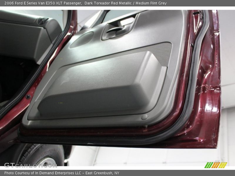 Dark Toreador Red Metallic / Medium Flint Grey 2006 Ford E Series Van E350 XLT Passenger