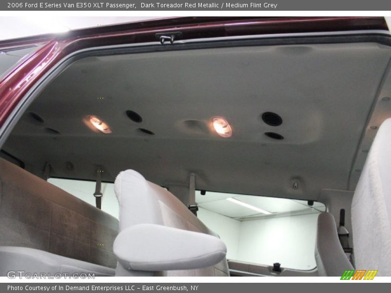 Dark Toreador Red Metallic / Medium Flint Grey 2006 Ford E Series Van E350 XLT Passenger