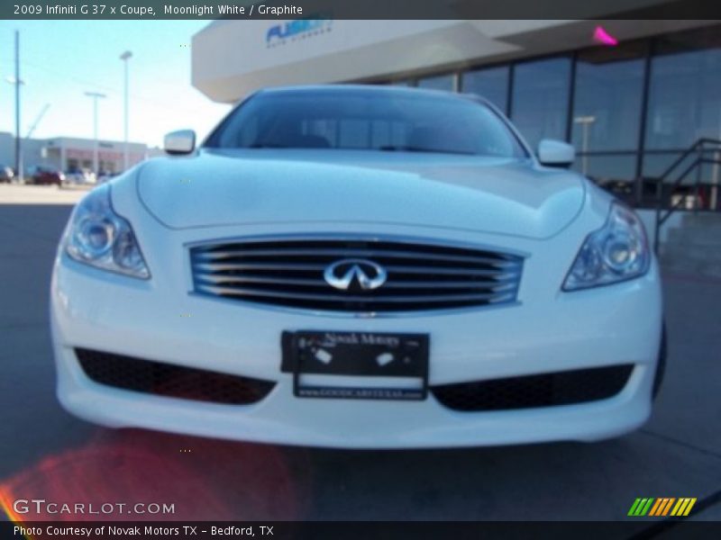 Moonlight White / Graphite 2009 Infiniti G 37 x Coupe